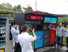 德瀾仕智能垃圾箱分類精細、模式高端，已成功覆蓋400余城